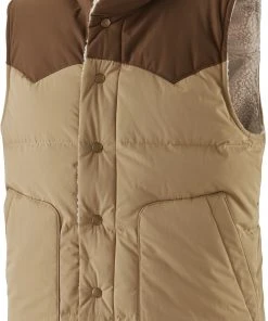 Patagonia Reversible Bivy Donsvest Heren, Beige 7 Patagonia Reversible Bivy Donsvest Heren, Beige -TROLLKIDS Shop patagonia reversible bivy down vest men classic tan 3